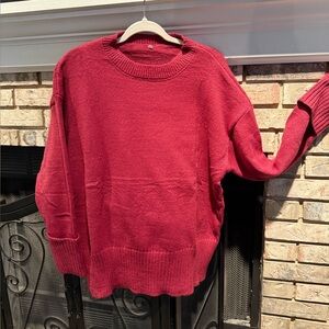 Long cuff sleeve acrylic crew neck sweater, berry, size Large, NWOT
